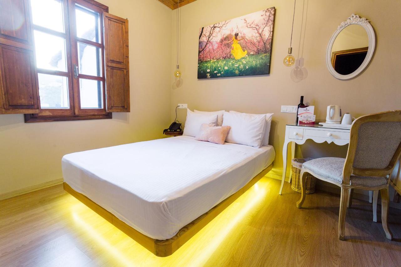 Blossom Rooms & Suite Veria  Esterno foto