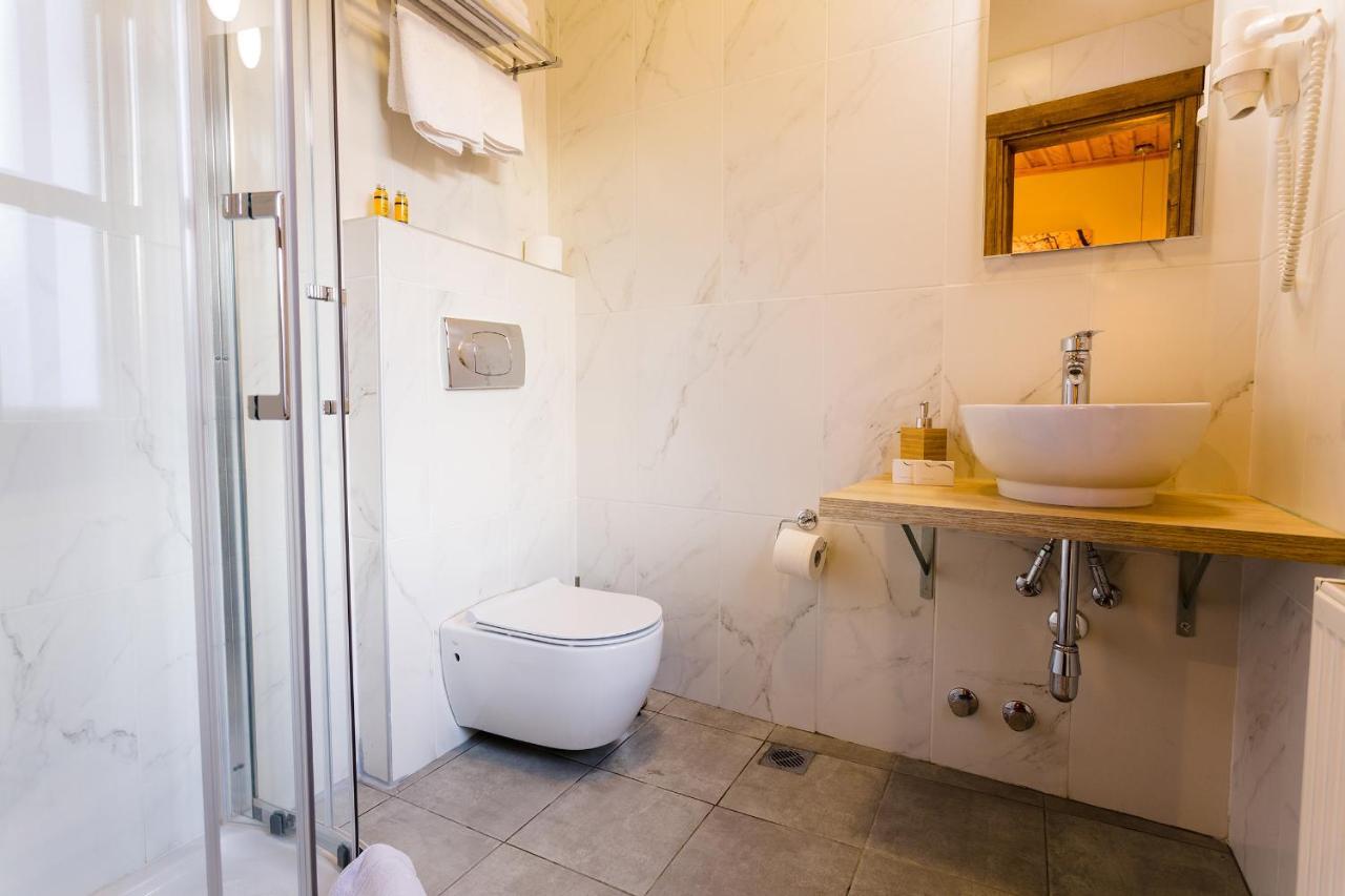 Blossom Rooms & Suite Veria  Esterno foto